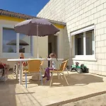 Le Jardin Des Hirondelles - 3 Casa vacanze *