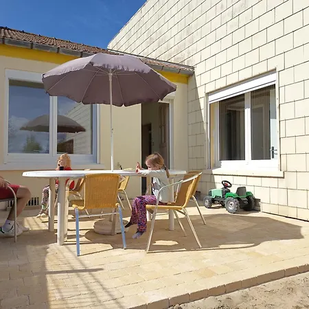 Le Jardin Des Hirondelles - 3 Hébergement de vacances *